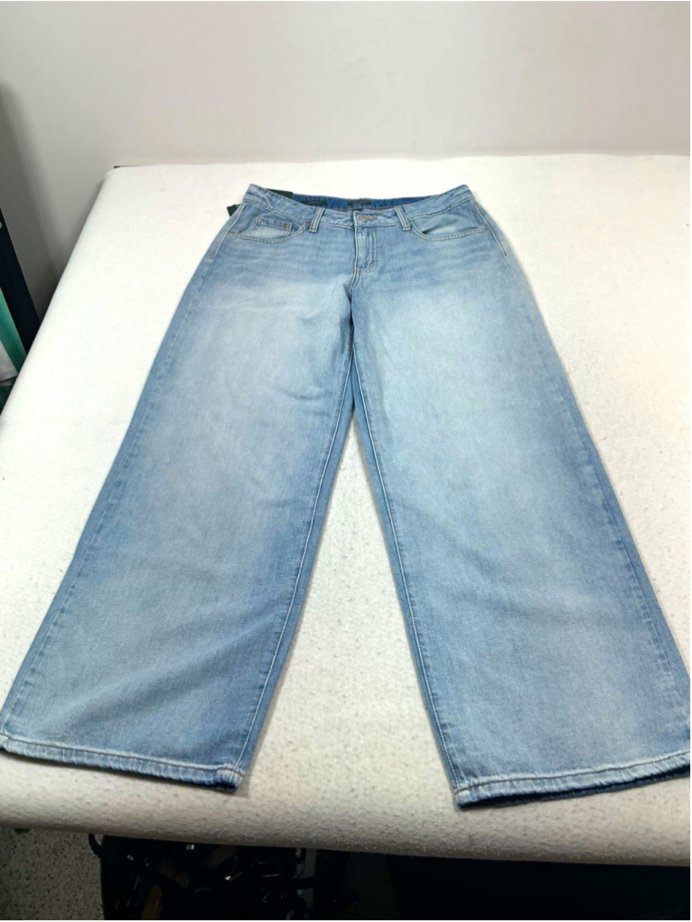 Wild Fable Women’s Low Rise Baggy Light Wash Blue Denim Jeans Size 10